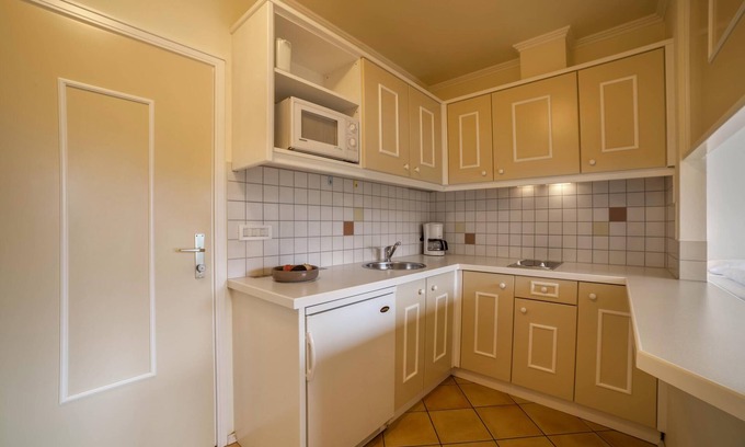 Parcines Apartment | Apartment "Wanda 5" with Wi-Fi, Balcony & Swimming Pool