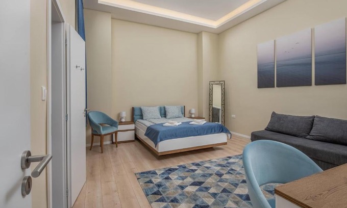 Lagymanyos Apartment | Apartment with 2 bedrooms Near Gellert Thermal Bath