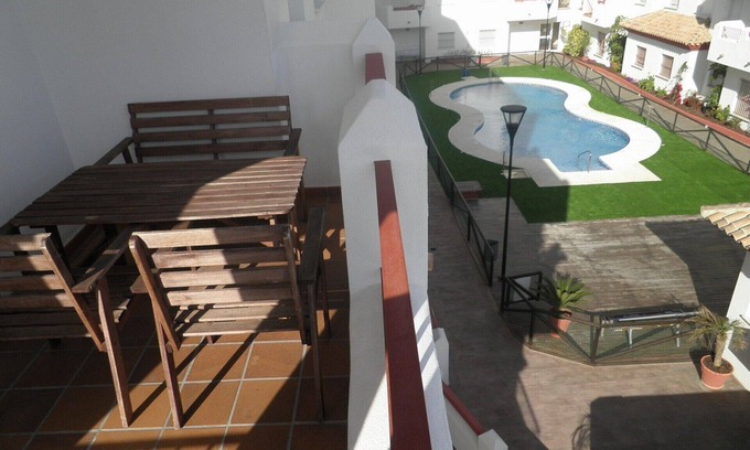 Rota Apartment | apartment with an outdoor pool, parking, Wifi