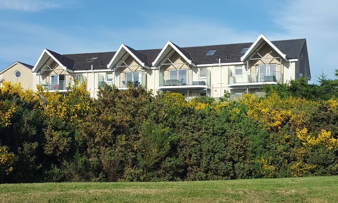 Nairn Apartment | Apartment with balcony overlooking golf course, Moray Firth, mountains and hills