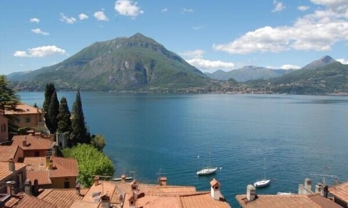 Varenna Apartment | Apartment with breathtaking view over the lake, no car needed
