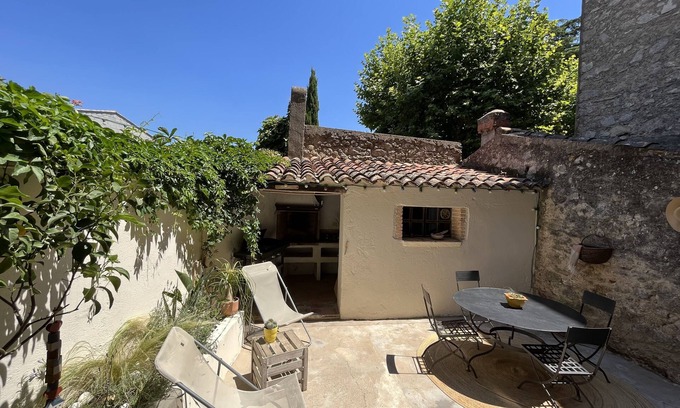 Plan-de-la-Tour House | Apartment with large private terrace in the heart of the village of Plan de la Tour