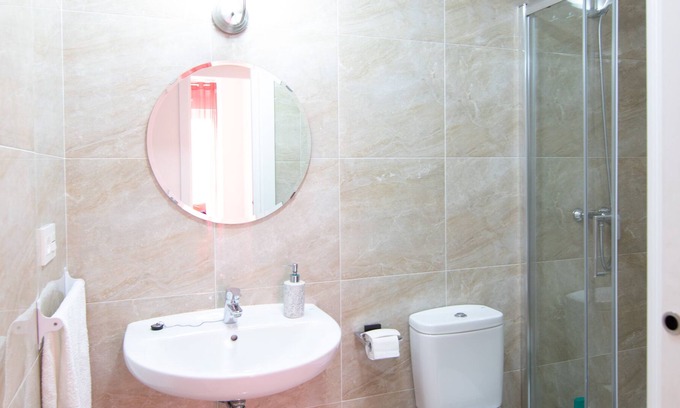Zumaia Apartment | Apartment with garage included 5m walk from the center
