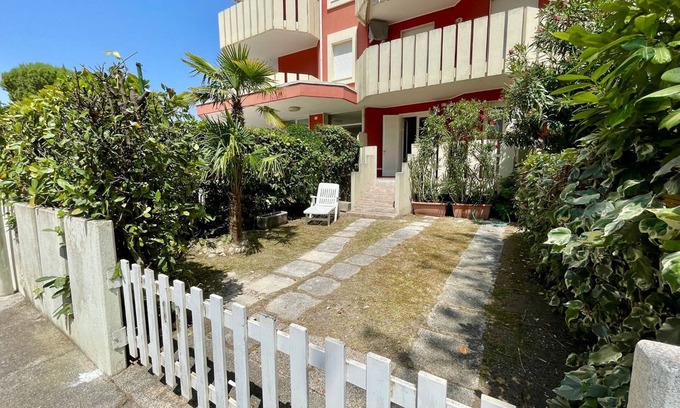 Caorle Apartment | Apartment with garden and pool