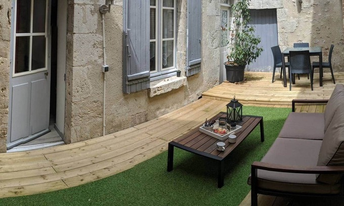 Blois Apartment | Apartment with private courtyard in the center of Blois