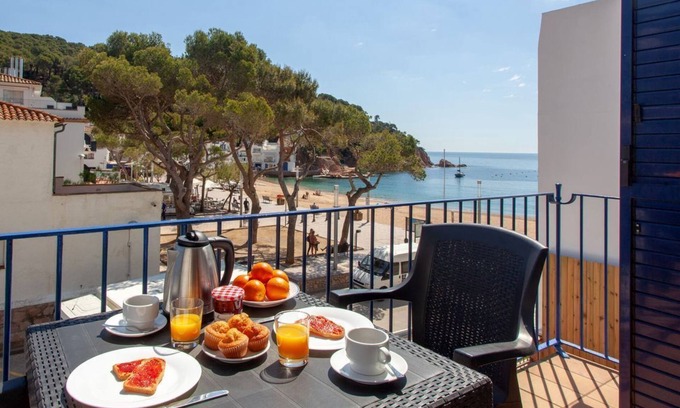 Tamariu Apartment | Apartment with sea views, near the beach, functional for families