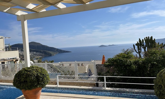 Kalkan Apartment | Apartment With Shared Pool And Sea Views