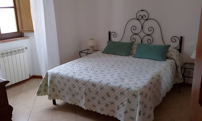 Poggiarello Apartment | Apartment 'Zia Lele' with Wi-Fi