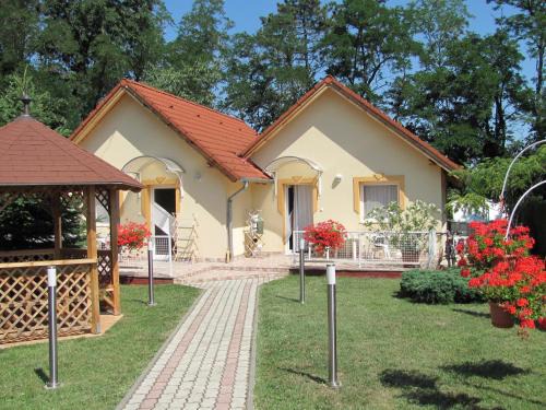 Heviz Apartment | Apartments Annamaria