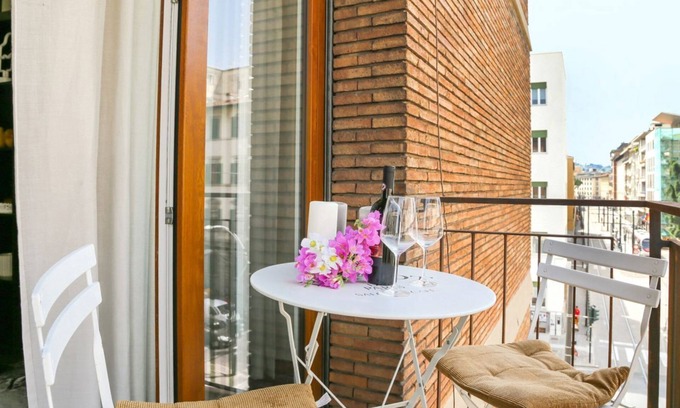 Santa Maria Novella Apartment | Apartments Florence- Rosselli Balcony