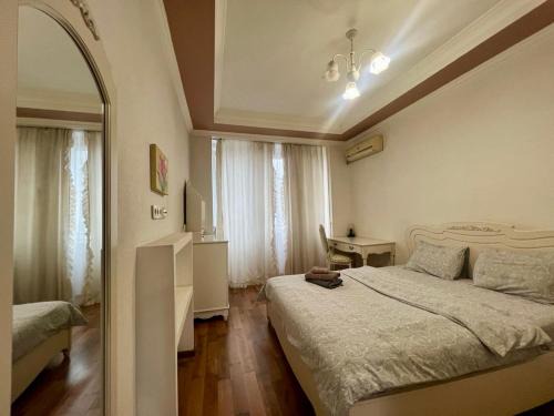 Besarabka Apartment | Apartments near Arena City