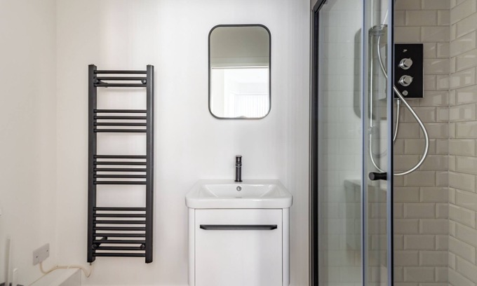 Chysauster Apartment | Apartments of Penzance, Apt 3