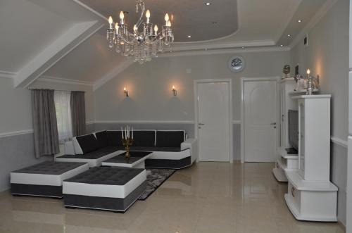 Pozarevac Apartment | Apartments Royal Menex