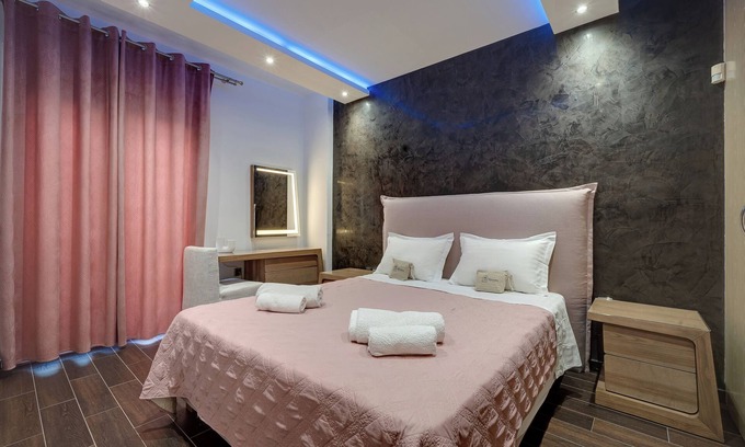 Thessaloniki City Centre Apartment | Aphrodite's House Upon White Tower
