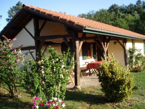 Herm House | Apiculteur