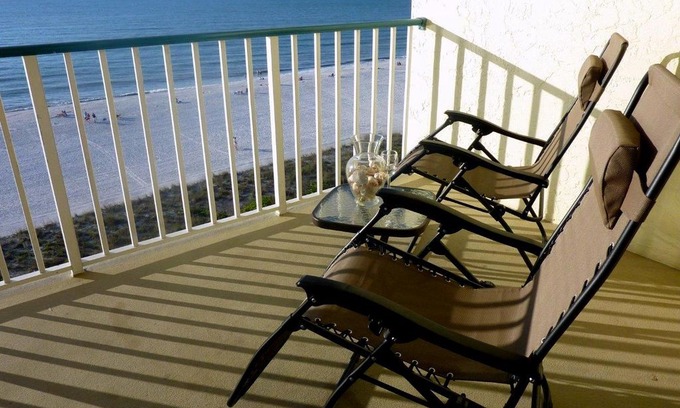 Marco Island Condo | APOLLO 704 BEACHFRONT CONDO WITH MORE PANORAMIC VIEW & NEW QUART COUNTER TOP