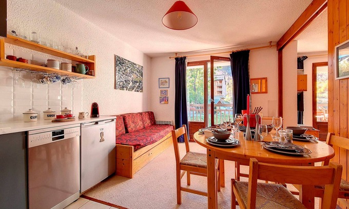 Saint-Martin-de-Belleville Apartment | Appartement lumineux A proximité des pistes Balcon
