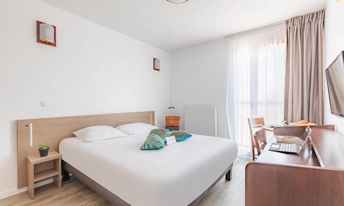 Chalon-sur-Saone Apartment | Appart'City Classic Chalon sur Saone