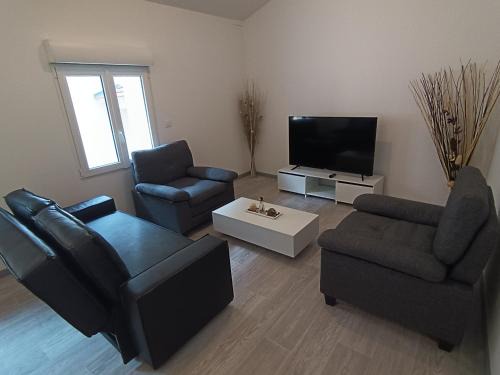 Beausemblant Apartment | Appart complet 3 chambres calme facture et repas possibles