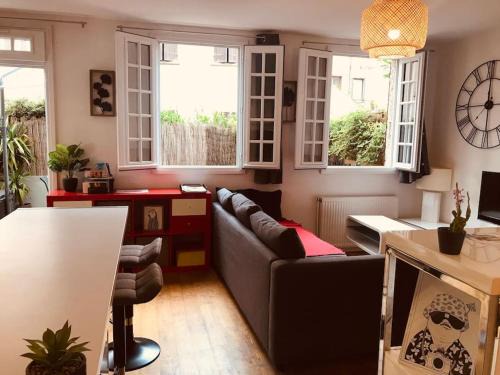Auxerre Apartment | Appart Terrasse Centre ville Parking facile