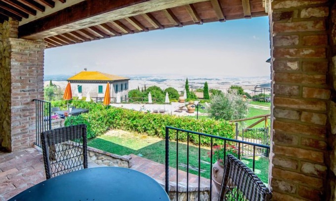 Chianni Apartment | Appartamento Ginepro - Borgo in Chianni by Interhome