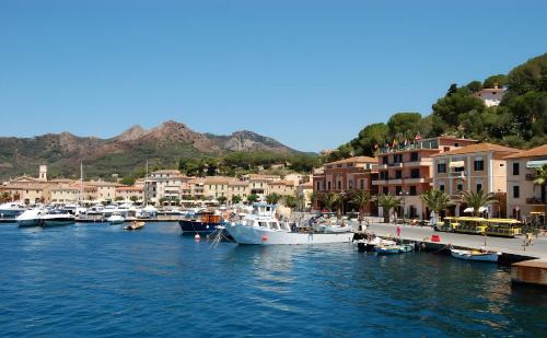 Porto Azzurro Apartment | Appartamento Il Giardinetto