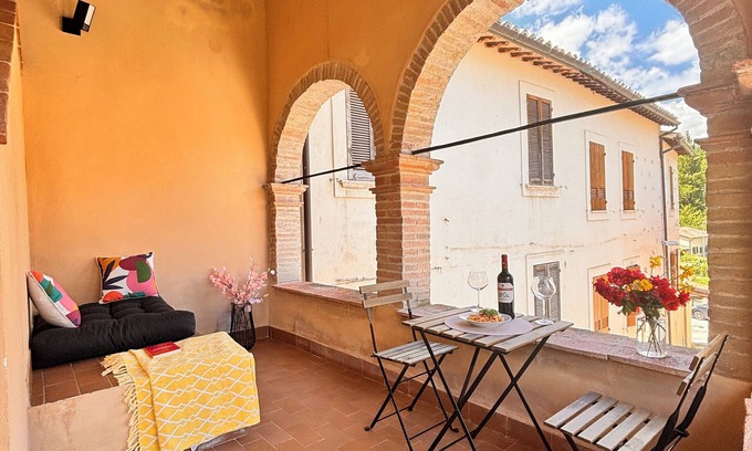 Scopoli Apartment | Appartamento in palazzo storico di un borgo Umbro vicino a Rasiglia ed Assisi