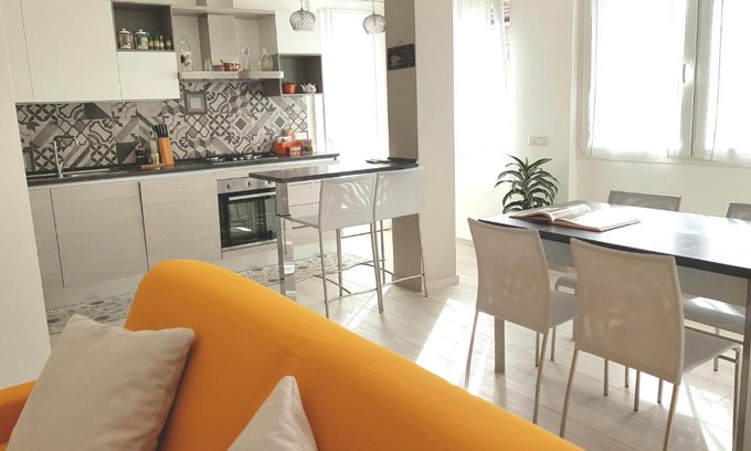 Arona Apartment | Appartamento La Casetta