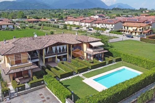 Raffa Apartment | Appartamento la Terrazza in residence con piscina