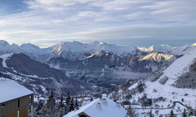 Eclose-Ouest Apartment | Appartement à la Montagne Alpe D'huez. 4 Chambres, Pieds des Pistes, 8 Couchages