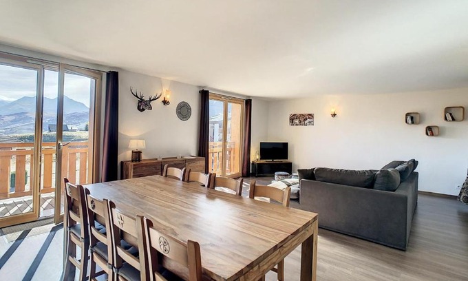 La Toussuire Apartment | Appartement 2* 8 pers, proche télésiège, balcon sud, parking, commerces à proximité - FR-1-417-17