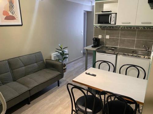 Douai Apartment | Appartement 2 - Hyper centre - 1 à 4 personnes