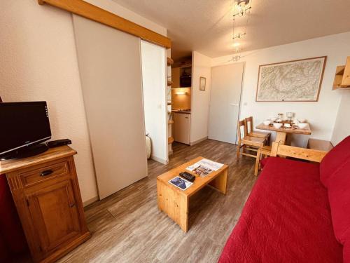 Vallandry Apartment | Appartement 2 pièces pour 5 personnes avec accès direct aux pistes et balcon – Vallandry - FR-1-757-99