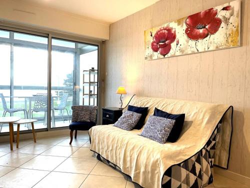 Perros-Guirec Apartment | Appartement 3* à Perros-Guirec, plage à 50m, garage privé - FR-1-368-73