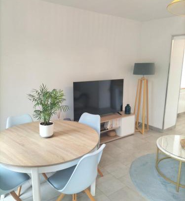 Quartier du vieux cimetiere Apartment | Appartement avec cour privée