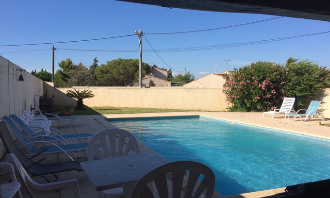 Bessan House | Appartement Bord de Piscine