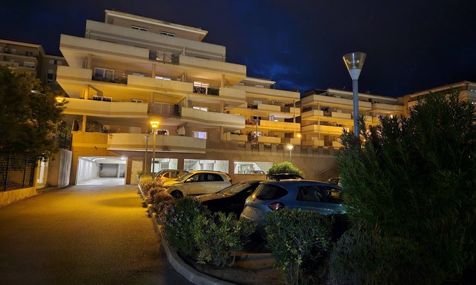 Sarrola-Carcopino Apartment | Appartement cosy climatisé dans résidence sécurisée