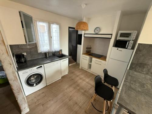 Centre Historique Apartment | Appartement centre-ville Narbonne 5 personnes, climatisé, 2 chambres