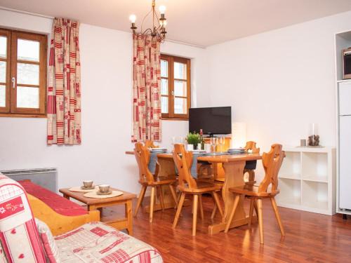 Vignec Apartment | Appartement Confortable 3 Pièces avec Piscine - 8 Personnes - Vignec Village, Proche Saint-Lary-Soulan - FR-1-504-18