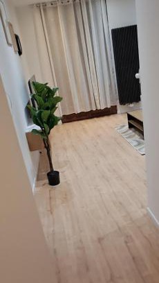 Saint-Laurent Apartment | Appartement dans rue calme