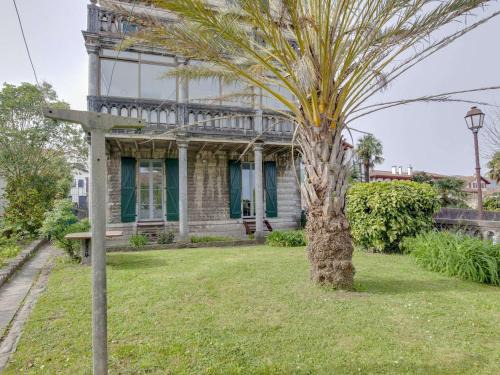 Hendaye Apartment | Appartement de Charme avec Jardin et Terrasse au Centre d'Hendaye, à 2 km de la Plage - FR-1-2-346