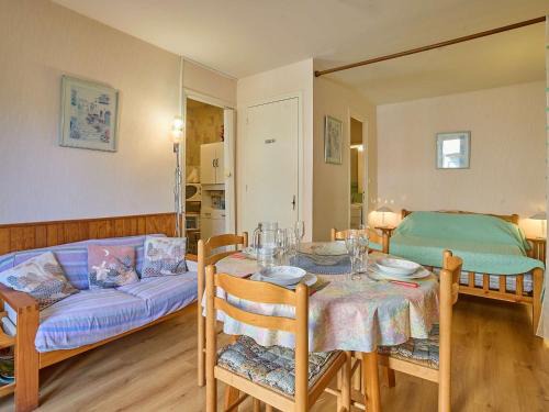 Barbotan-les-Thermes Apartment | Appartement T1 bis 2 personnes à Barbotan - Résidence paisible - FR-1-841-17