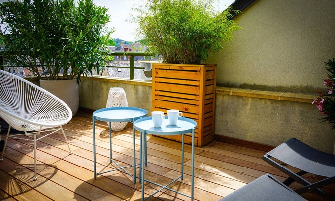 Brive-la-Gaillarde Apartment | Appartement Epuré Climatisé Terrasse