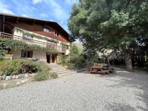 Monetier-les-Bains Apartment | Appartement 3 pièces avec jardin et parking à Le Monêtier-les-Bains - FR-1-330F-226