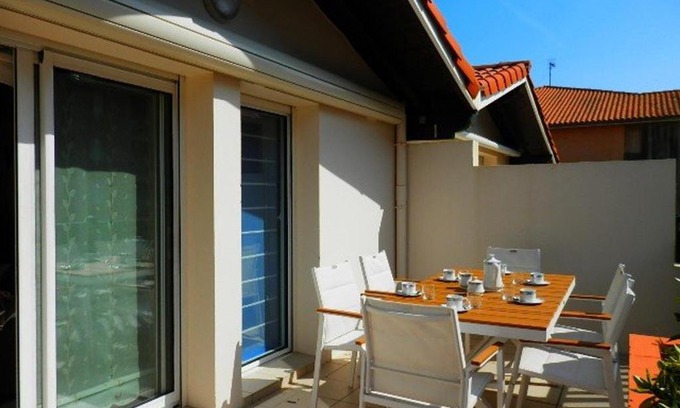Vieux-Boucau-les-Bains Apartment | Appartement T3 à Vieux-Boucau - 6 pers - Proche océan, lac et plage - Terrasse Ouest - Quartier calme - FR-1-379-28
