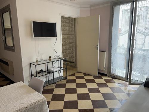 8th Arrondissement Apartment | Appartement La madrague 13008