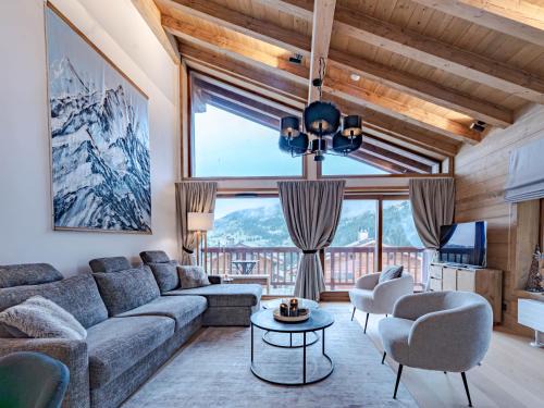 Meribel-Mottaret Apartment | Appartement moderne à Méribel avec balcon, parking et WIFI - FR-1-613-112