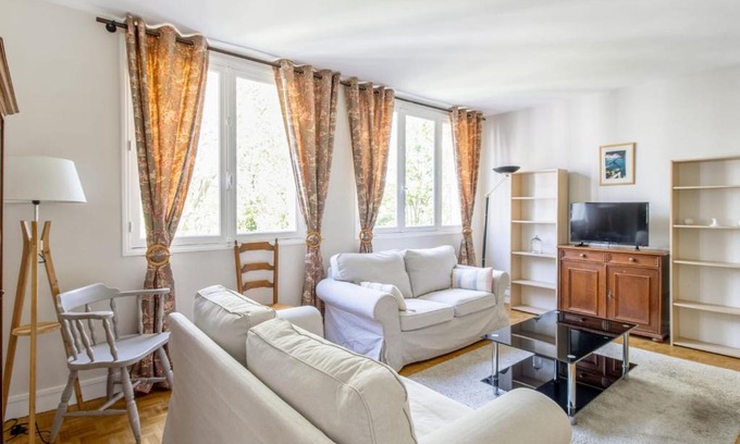 Notre-Dame Apartment | Appartement Richaud - Welkeys