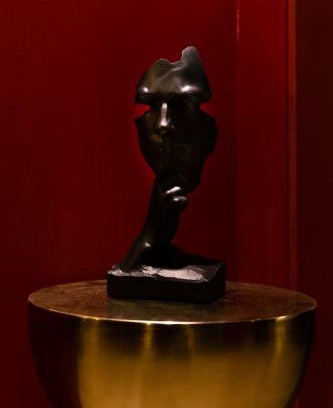 Les Gondoles Apartment | Appartement Rouge Elegance & Miroirs RER C