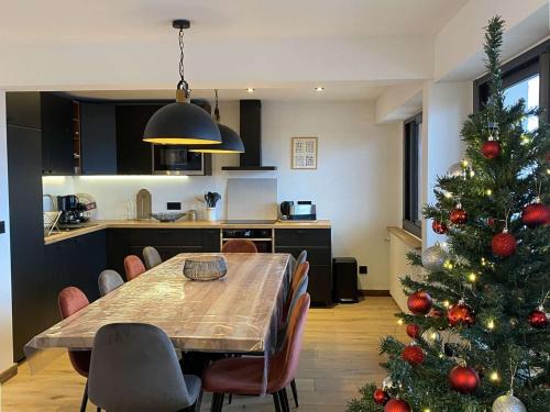 Jeux Apartment | Appartement spacieux 5 pièces pour 10 pers à L'Alpe d'Huez, proche pistes et commerces - FR-1-405-347